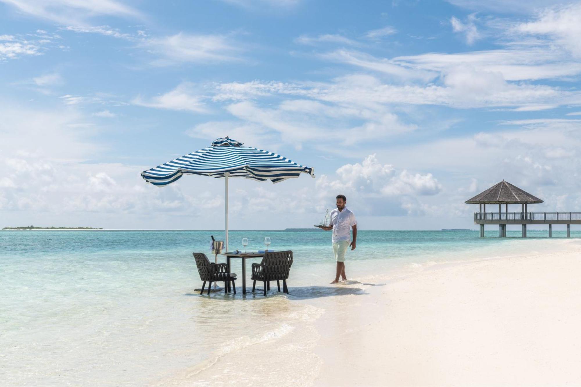 Le Méridien Maldives Resort&Spa Kurendhoo Esterno foto