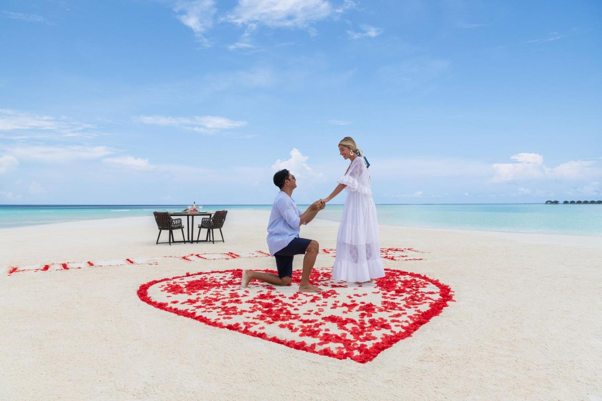 Le Méridien Maldives Resort&Spa Kurendhoo Esterno foto