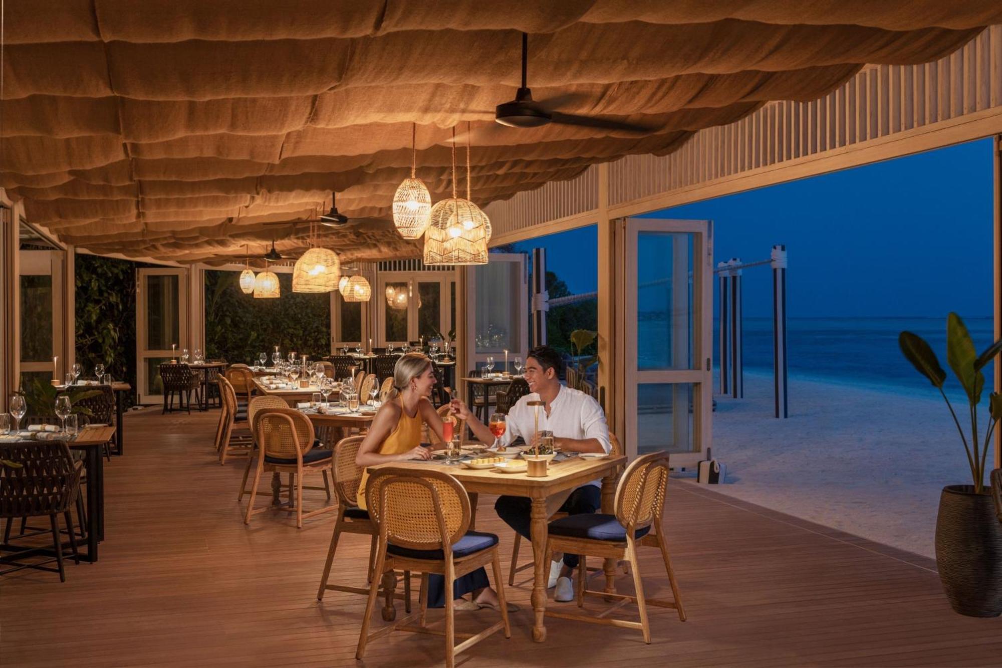 Le Méridien Maldives Resort&Spa Kurendhoo Esterno foto