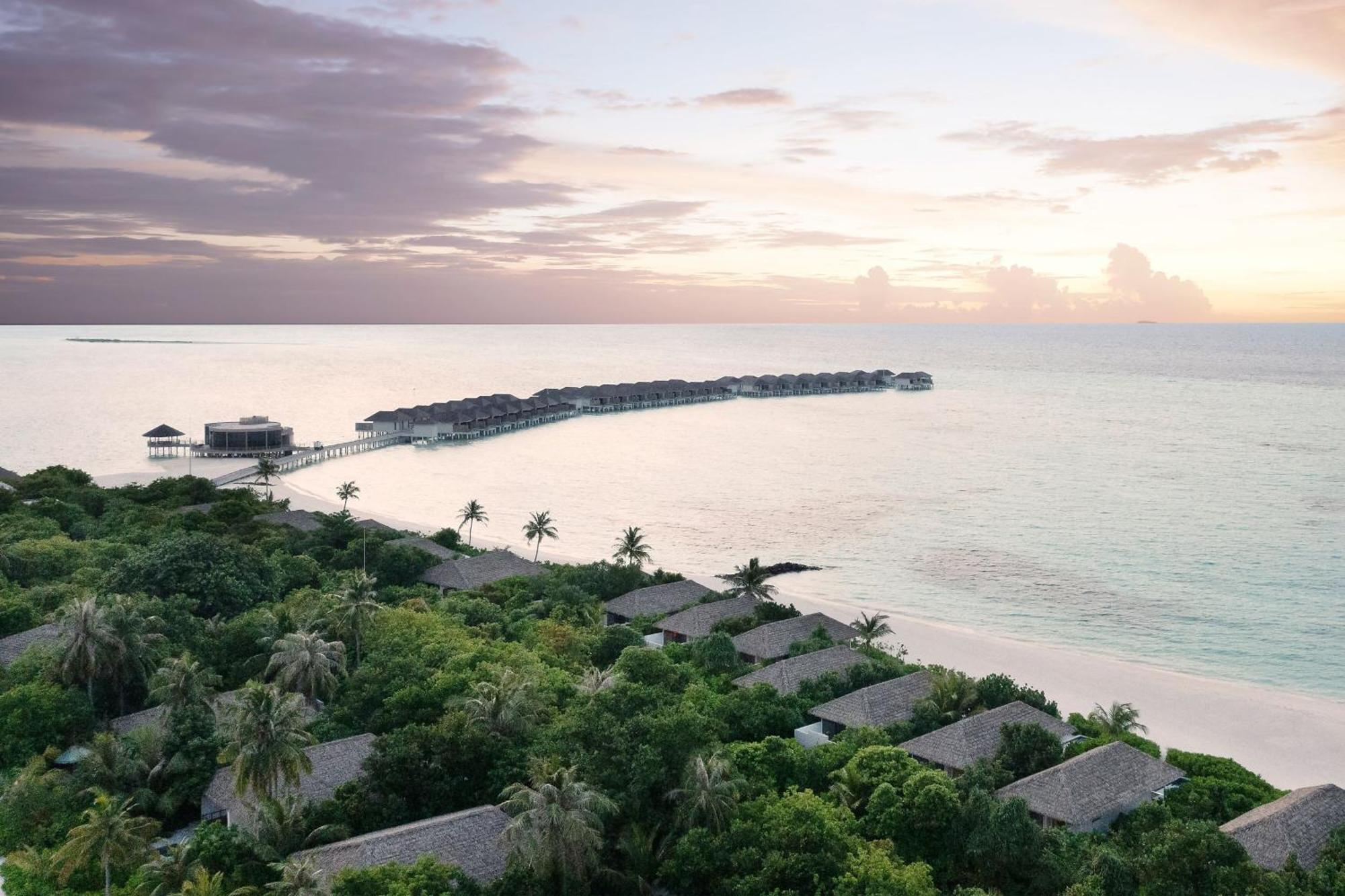 Le Méridien Maldives Resort&Spa Kurendhoo Esterno foto