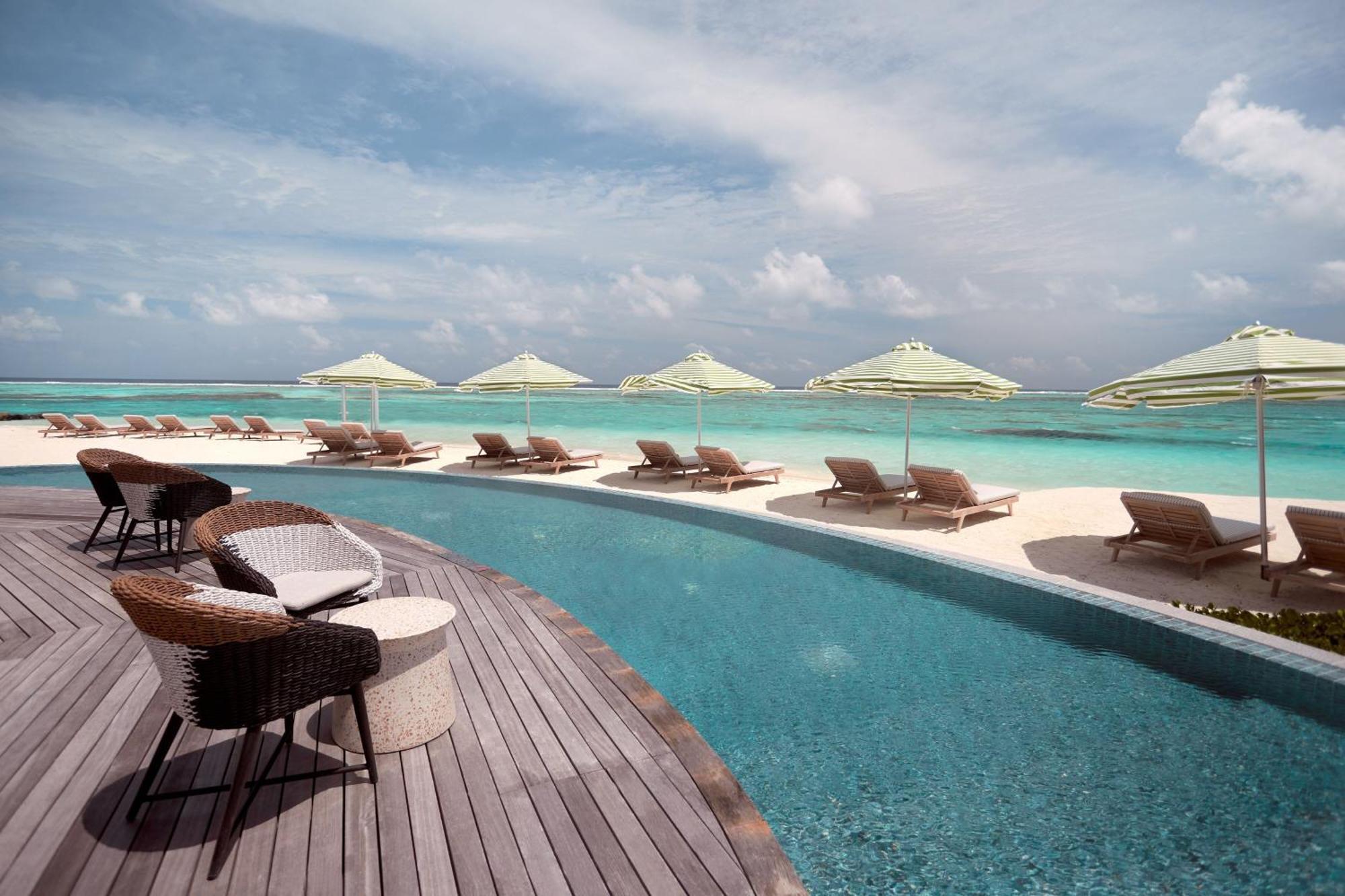 Le Méridien Maldives Resort&Spa Kurendhoo Esterno foto